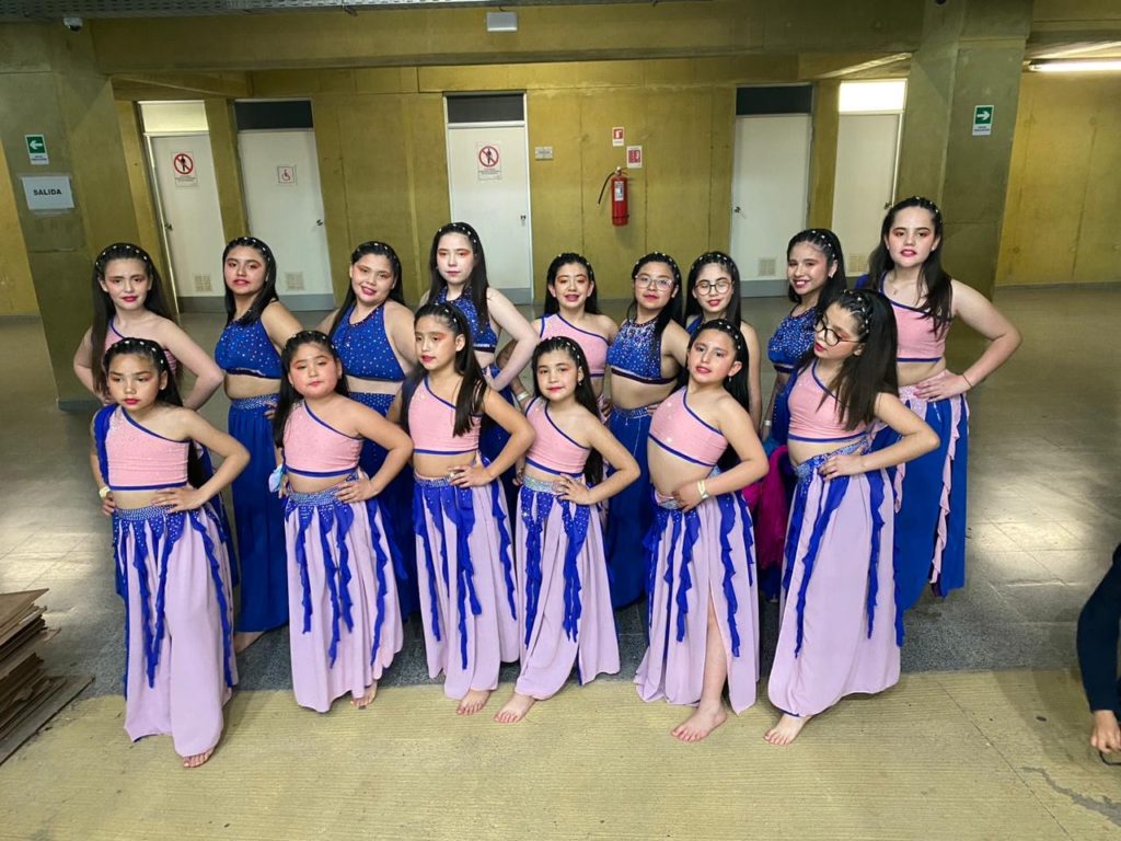 Danzas Árabes Del Colegio Manquemávida Campeón En Certamen ...