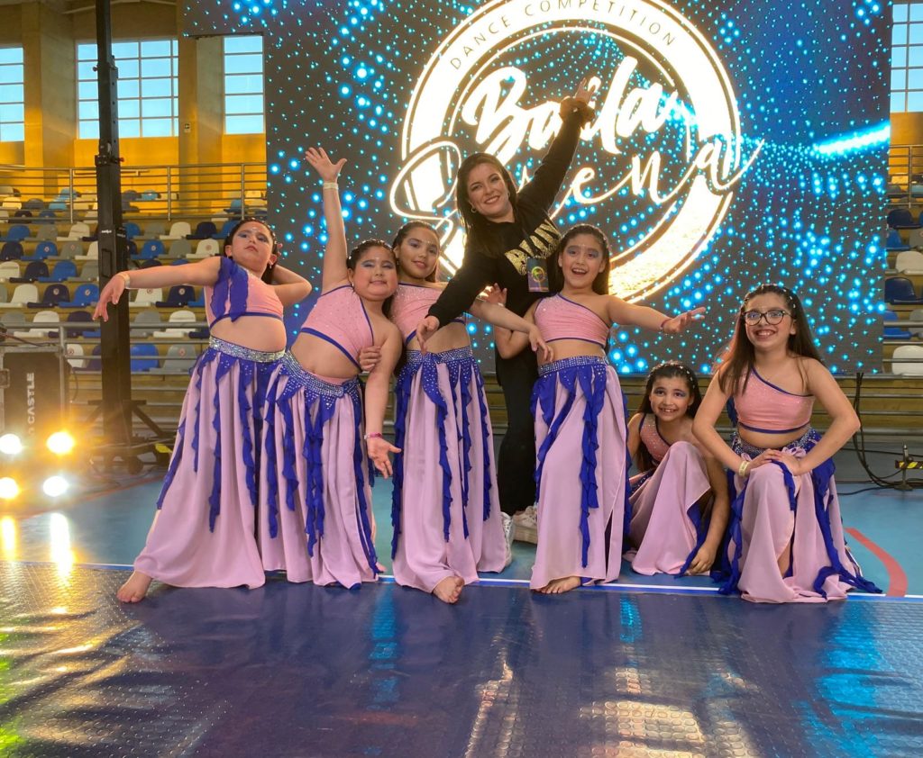 Danzas Árabes Del Colegio Manquemávida Campeón En Certamen ...