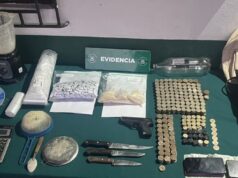 Carabineros de Santa Cruz detiene a tres personas durante fiscalización por arresto domiciliario total